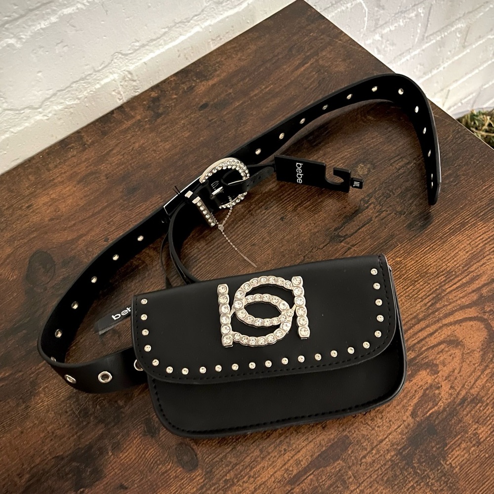BEBE GLITZY FANNY PACK, SIZE M/LARGE  💎